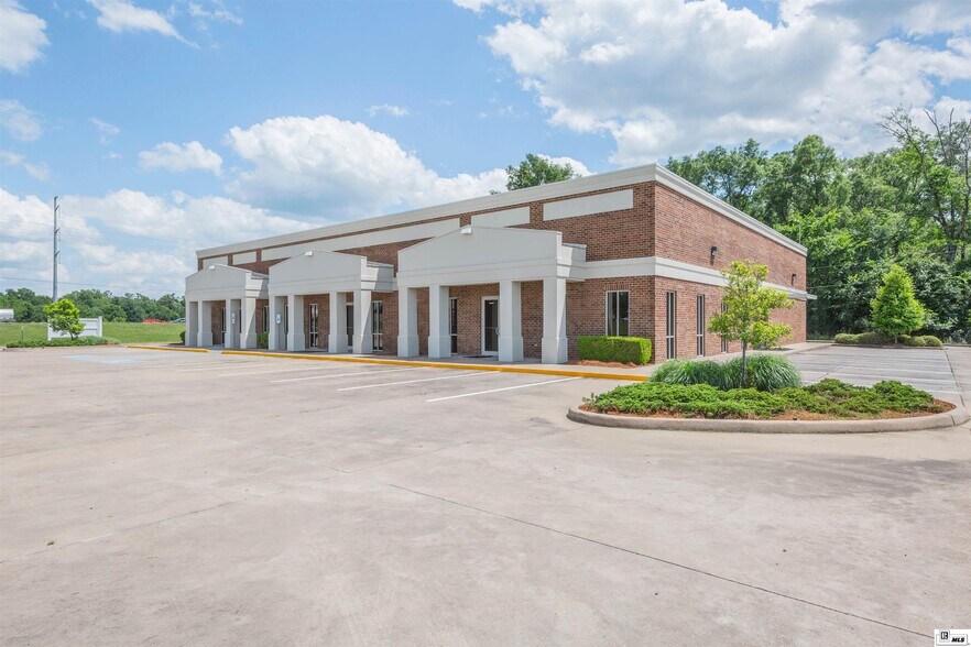 3995 Sterlington Rd, Monroe, LA à vendre - Photo de l’immeuble – Image 3 sur 40