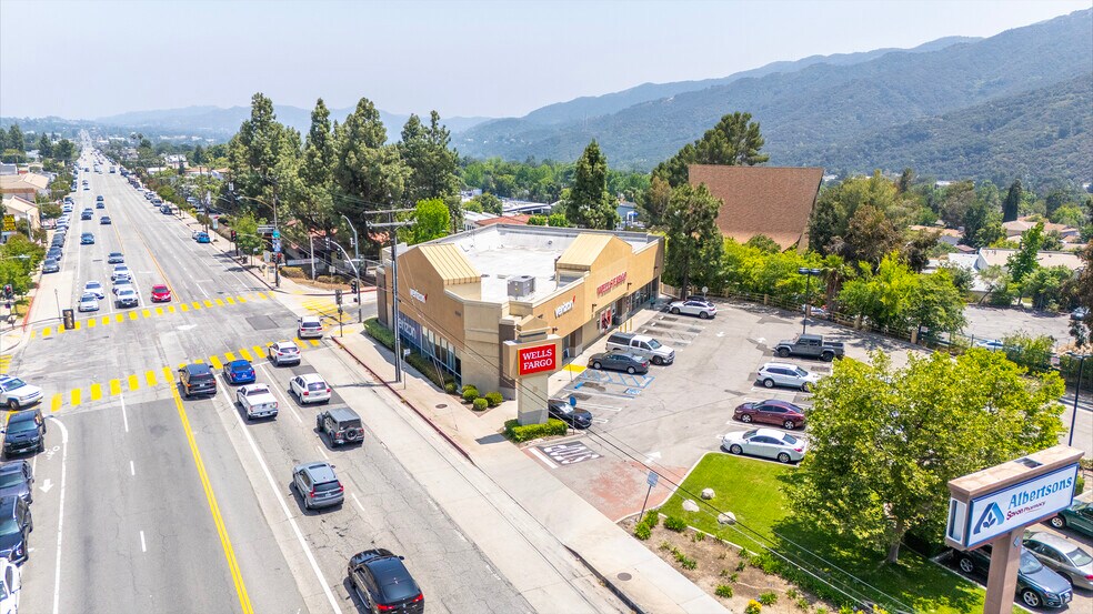 4000 Foothill Blvd, La Crescenta, CA à vendre - Photo de l’immeuble – Image 3 sur 4