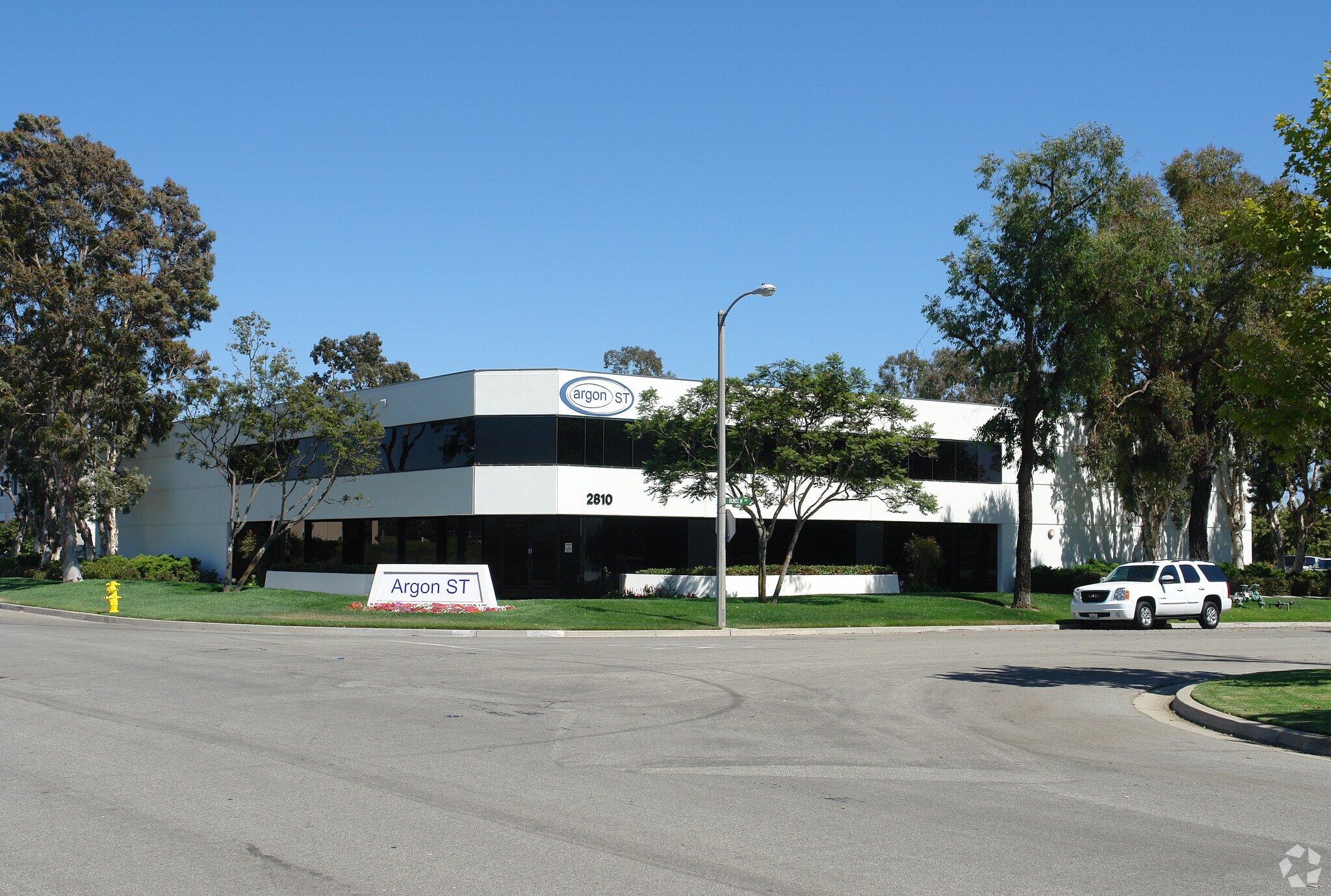 2810 Bunsen Ave, Ventura, CA à louer Photo principale– Image 1 sur 6