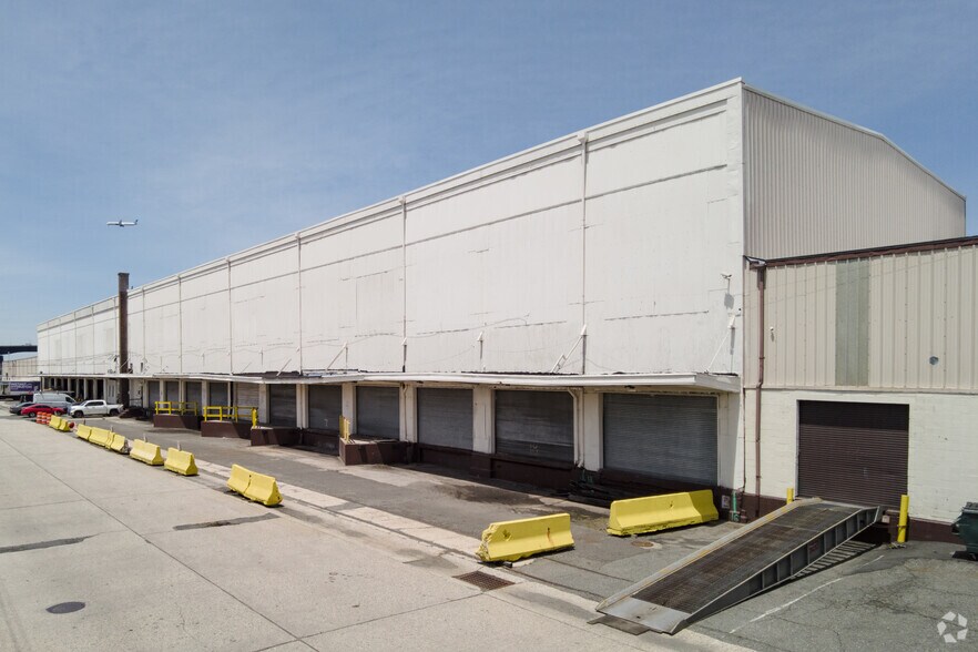 31 Pennsylvania Ave, Kearny, NJ à louer - Photo principale – Image 1 sur 5