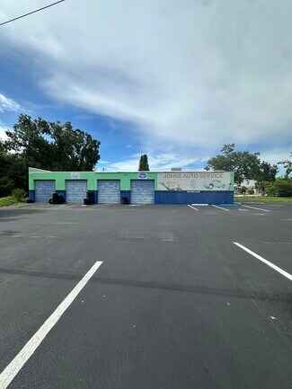 Plus de détails pour 7490 91st St, Seminole, FL - Local d'activités à louer
