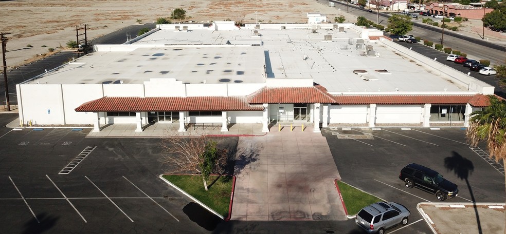 44105 Jackson St, Indio, CA à louer - Photo de l’immeuble – Image 2 sur 4