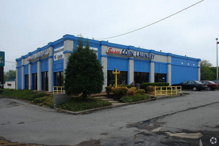 Nashville/Middle TN Investment Portfolio portefeuille de 2 biens à vendre sur LoopNet.fr - Photo principale – Image 1 sur 2