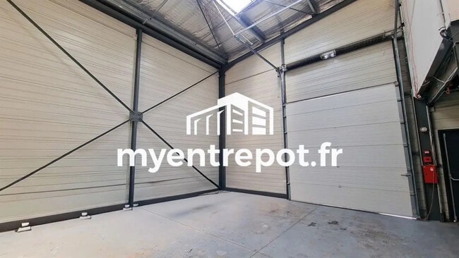 Plus de détails pour Local d'activités à louer