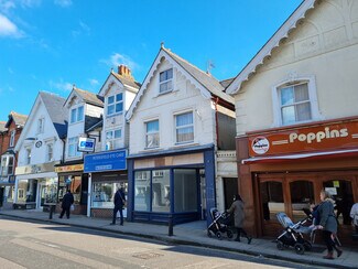 Plus de détails pour 15 Chapel St, Petersfield - Local commercial à louer