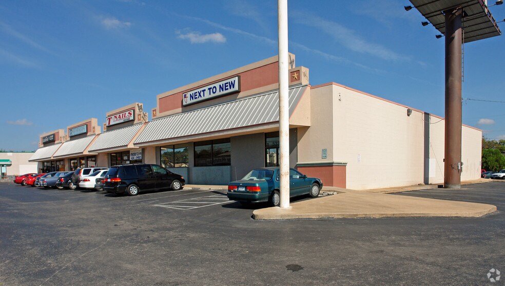 5335-5341 Burnet Rd, Austin, TX à vendre - Photo principale – Image 1 sur 3