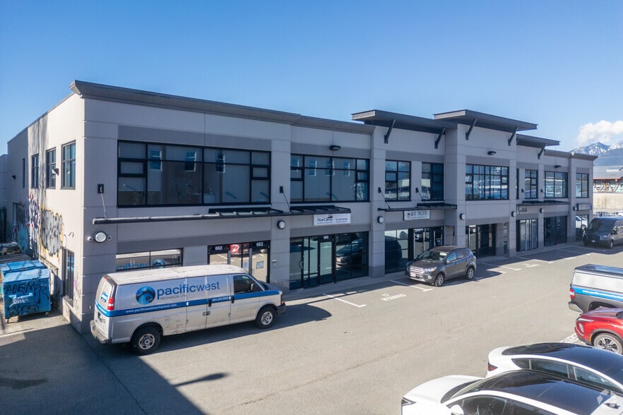 656 Evans Av, Vancouver, BC à vendre - Photo principale – Image 1 sur 6