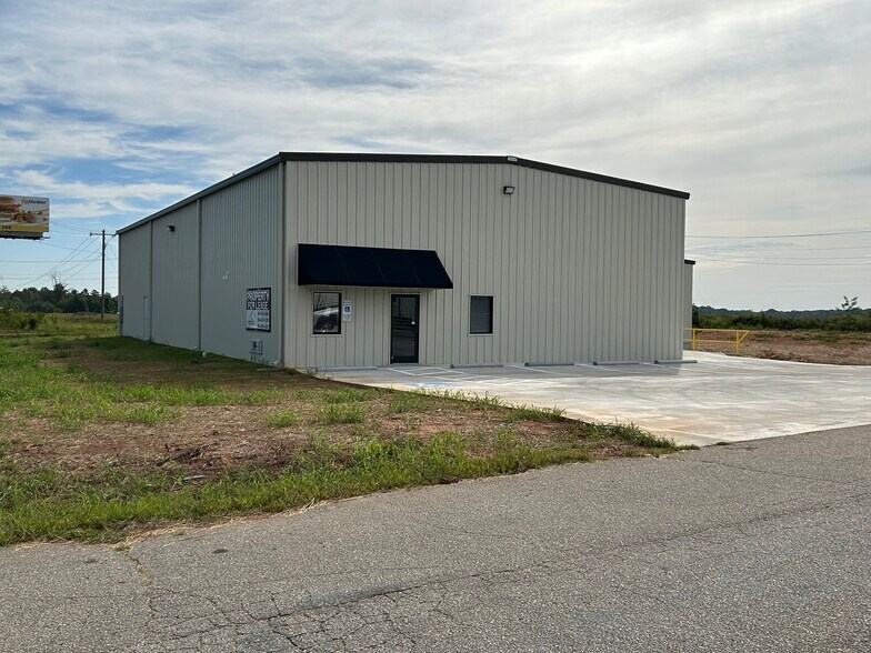 121 Imperial Ln, Gaffney, SC à louer - Photo principale – Image 1 sur 8
