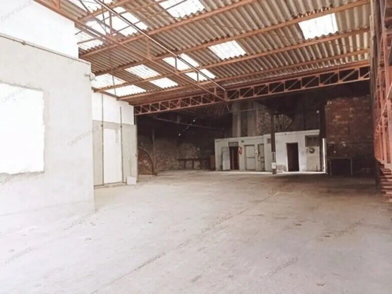 Industriel/Logistique dans Lardy à vendre - Photo de l’immeuble – Image 3 sur 5