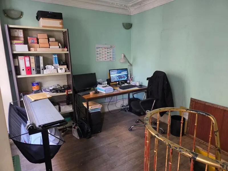 Local commercial dans Paris à louer Photo de l’immeuble– Image 1 sur 7