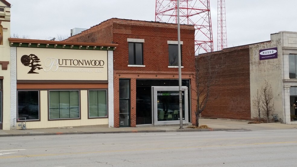 3017 Main St, Kansas City, MO à louer - Photo de l’immeuble – Image 2 sur 12