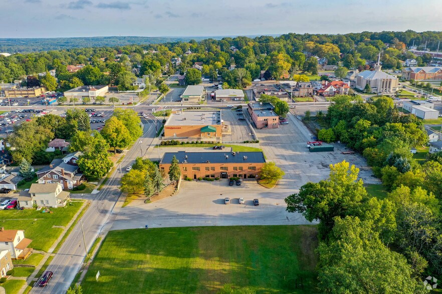87 Stambaugh Ave, Sharon, PA à louer - Photo de l’immeuble – Image 3 sur 12