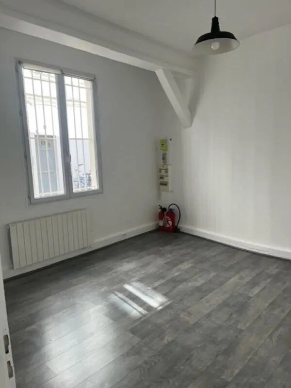 82 Rue Du Faubourg Saint-Martin, Paris à louer Photo de l’immeuble– Image 1 sur 4