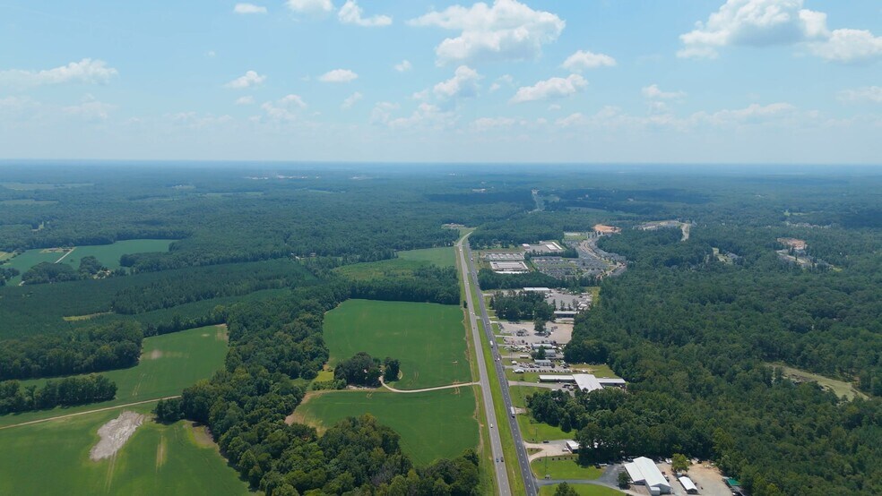 7717 Richmond Tappahannock Hwy, Aylett, VA à vendre - Vidéo sur l’annonce professionnelle – Image 2 sur 25