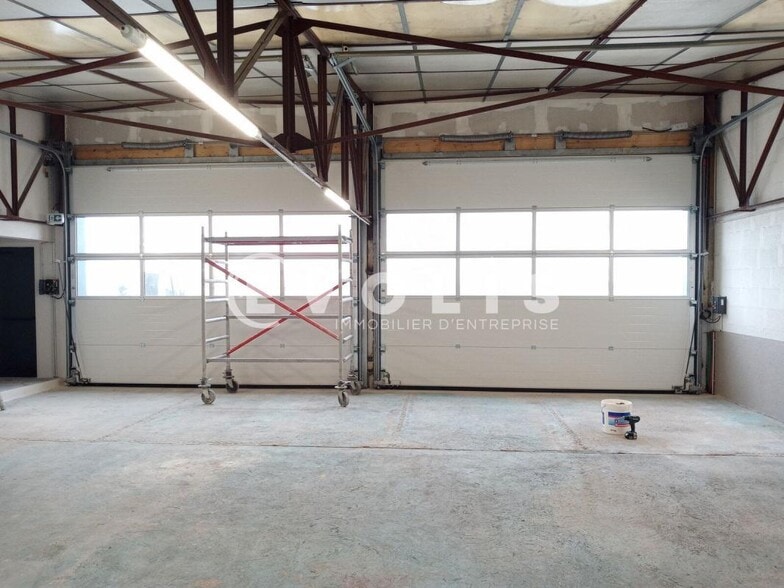 Local d’activités dans Beauvallon à louer - Photo intérieure – Image 3 sur 6