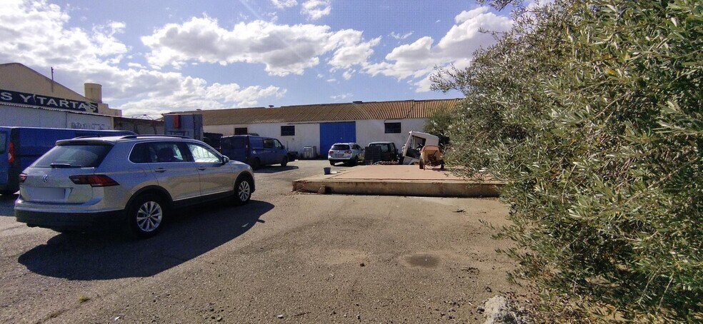 Industriel/Logistique dans Calasparra à vendre - Photo de l’immeuble – Image 3 sur 4