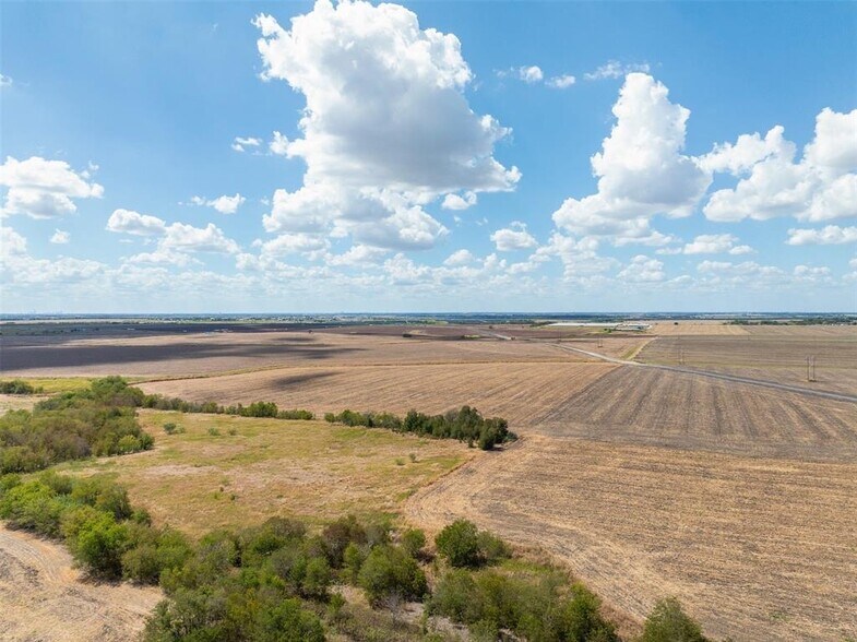 000 Wells Lane, Manor, TX à vendre - Photo de l’immeuble – Image 2 sur 35