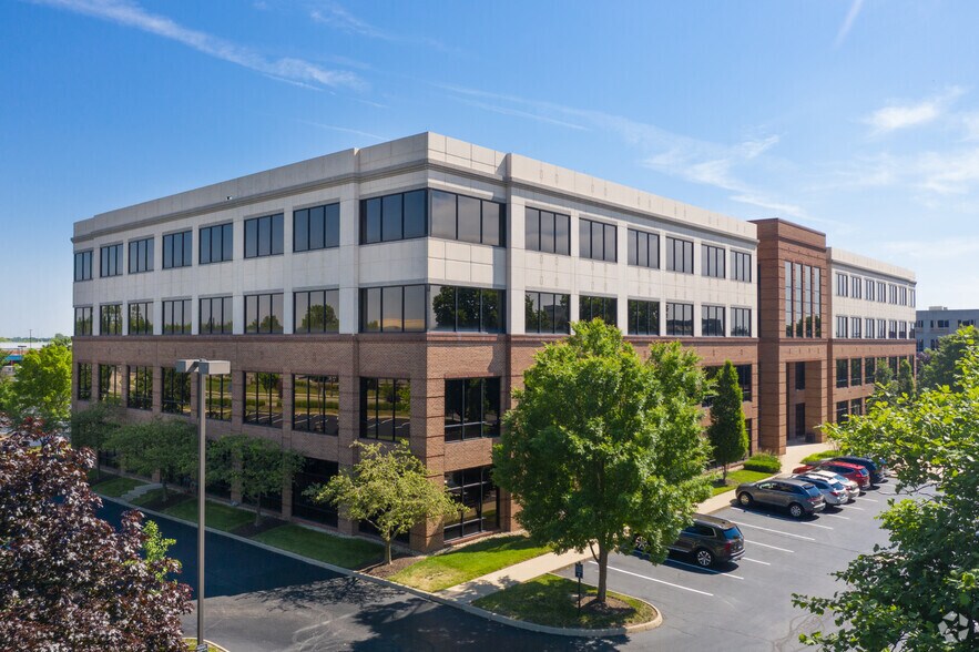 6500 Emerald Pky, Dublin, OH à louer - Photo principale – Image 1 sur 10