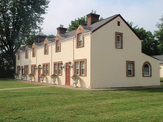 Plus de détails pour 702 Jackson St, Fredericksburg, VA - Logement à vendre