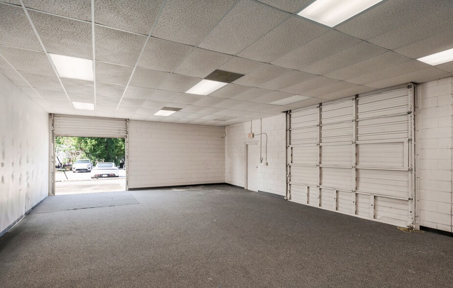 100 Candace Dr, Maitland, FL à louer - Photo de l’immeuble – Image 3 sur 7