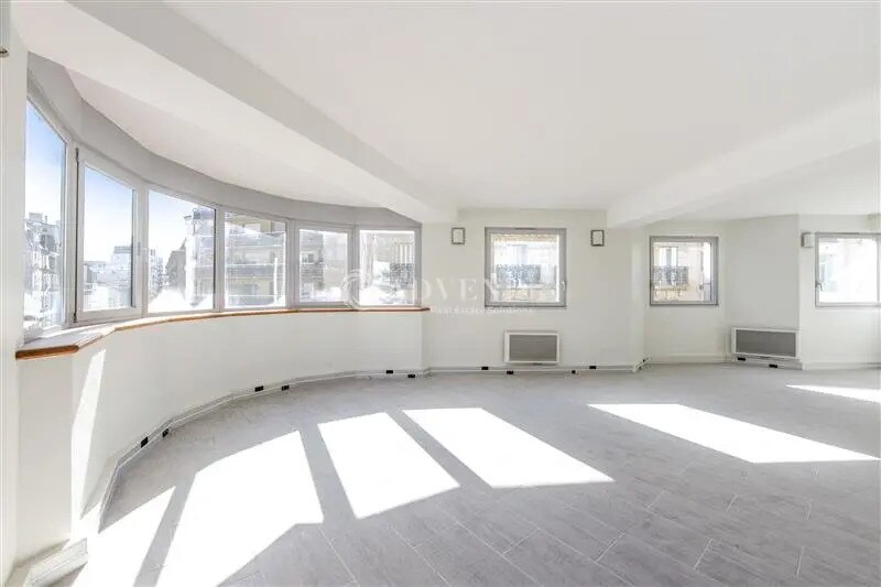 Bureau dans Paris à louer - Photo de l’immeuble – Image 1 sur 9