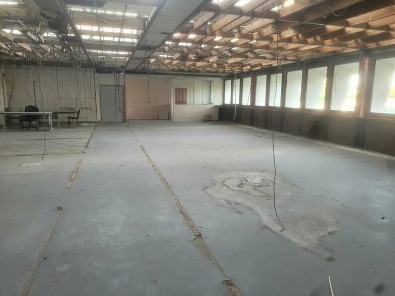 Bureau dans Belleville à vendre - Photo intérieure – Image 2 sur 6