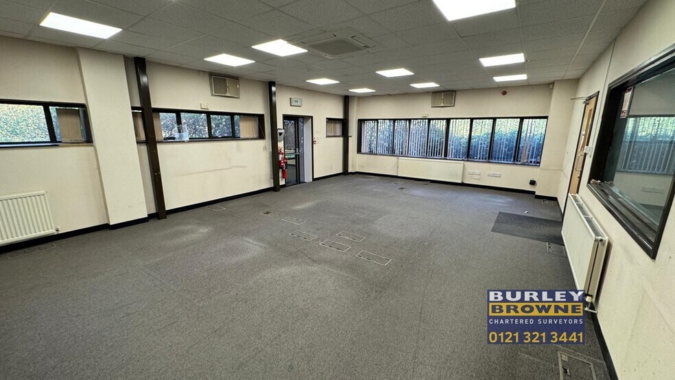 Pipers Rd, Redditch à louer - Photo de l’immeuble – Image 3 sur 20