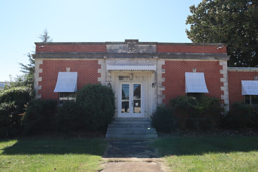 308 E Thom St, China Grove, NC à louer - Photo de l’immeuble – Image 3 sur 7