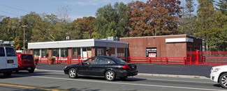 Plus de détails pour 683 Middle Country Rd S, Saint James, NY - Industriel/Logistique à vendre