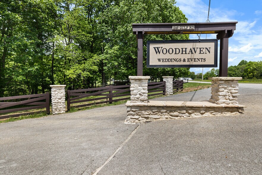 1249 Gulf Rd, Spencer, TN à vendre - Photo de l’immeuble – Image 1 sur 19