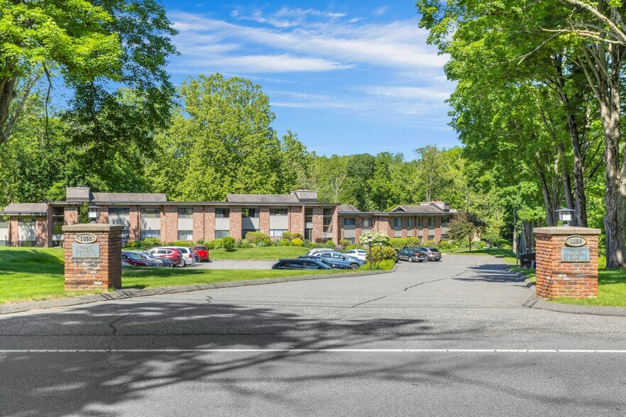 1038-1056 Main St S, Woodbury, CT à vendre - Photo de l’immeuble – Image 3 sur 62