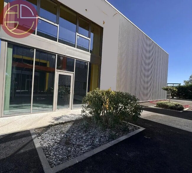 Plus de détails pour Industriel/Logistique à louer