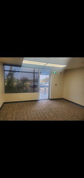 3601 82nd Ave, Leduc, AB à louer - Photo de l’immeuble – Image 3 sur 12