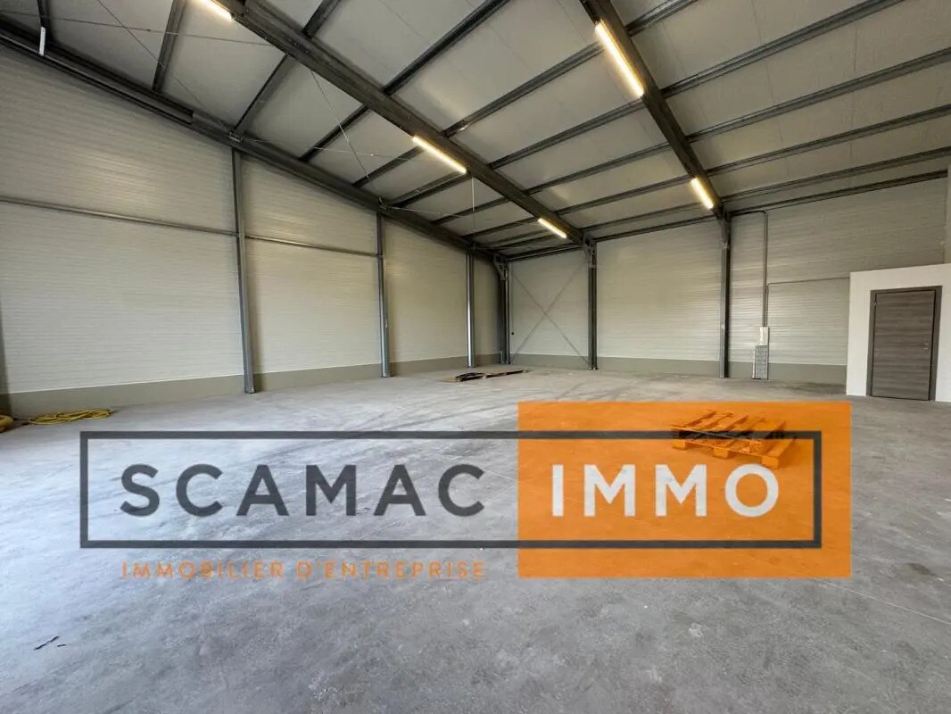 Industriel/Logistique dans Rognac à louer Photo de l’immeuble– Image 1 sur 7