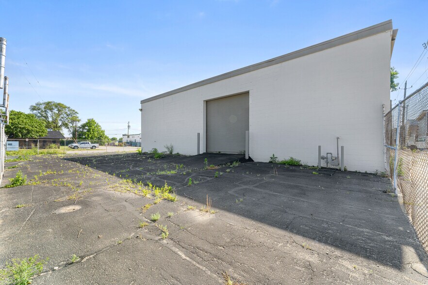 1117 Deloss St, Indianapolis, IN à louer - Photo de l’immeuble – Image 3 sur 5