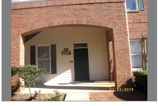 590 W Crossville Rd, Roswell, GA à louer - Photo de l’immeuble – Image 2 sur 29