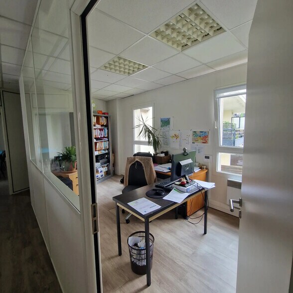 Bureau dans Saint-Laurent-Blangy à vendre - Photo de l’immeuble – Image 1 sur 4