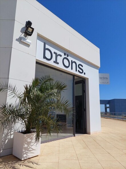 Local commercial dans Orihuela à louer - Photo de l’immeuble – Image 3 sur 39
