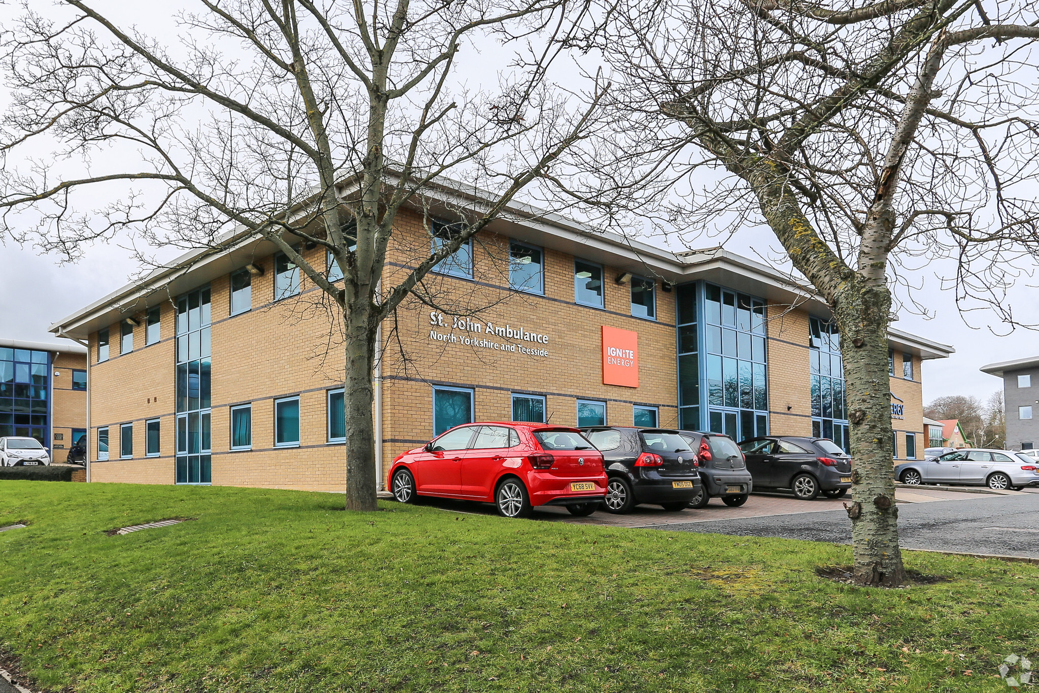 Hornbeam Park Oval, Harrogate à louer Photo principale– Image 1 sur 5