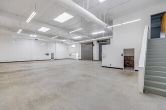 1070-1080 Terra Bella Ave, Mountain View, CA à louer Photo intérieure– Image 2 sur 34