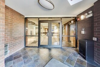 1845 E Rand Rd, Arlington Heights, IL à louer Photo intérieure– Image 2 sur 9