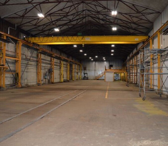 7410 68th Ave NW, Edmonton, AB à louer - Photo de l’immeuble – Image 3 sur 5