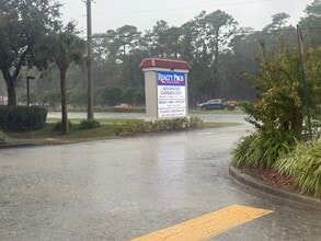 840 Dunlawton Ave, Port Orange, FL à louer Photo intérieure– Image 2 sur 10