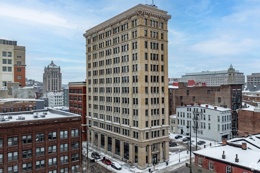 830 Main St, Cincinnati, OH à louer - Photo principale – Image 1 sur 32