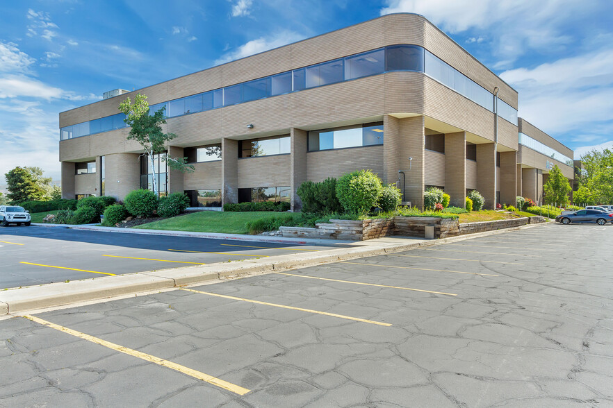 1455 W 2200 S, Salt Lake City, UT à louer - Photo de l’immeuble – Image 1 sur 2