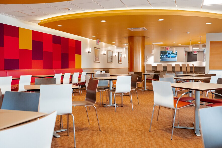 1351 Washington Blvd, Stamford, CT à louer - Photo de l’immeuble – Image 3 sur 4