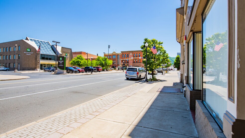 325 Market St, Williamsport, PA à louer - Photo de l’immeuble – Image 2 sur 15