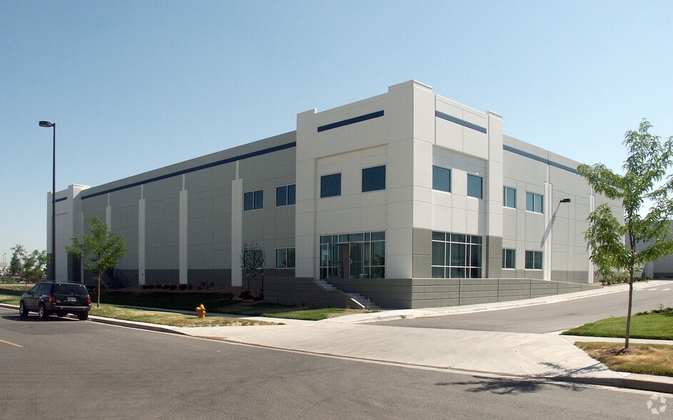 4890 Geneva St, Denver, CO à louer - Photo de l’immeuble – Image 2 sur 4