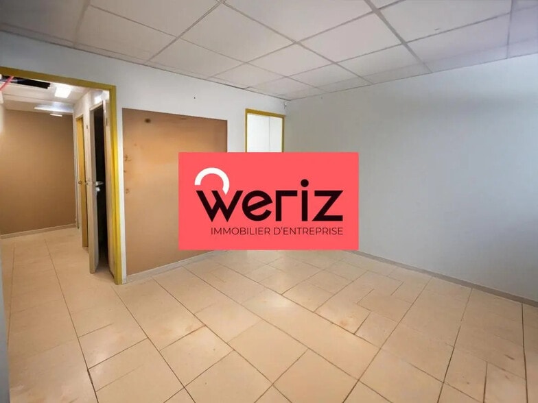 Industriel/Logistique dans Saint-Cannat à vendre - Photo intérieure – Image 1 sur 4