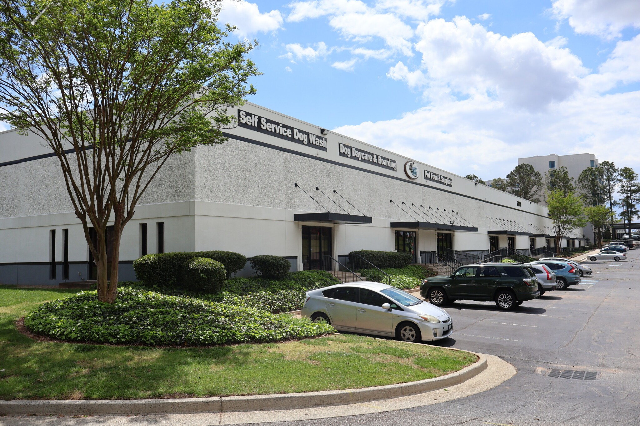 6000 Peachtree Industrial Blvd, Norcross, GA à louer Photo de l’immeuble– Image 1 sur 7